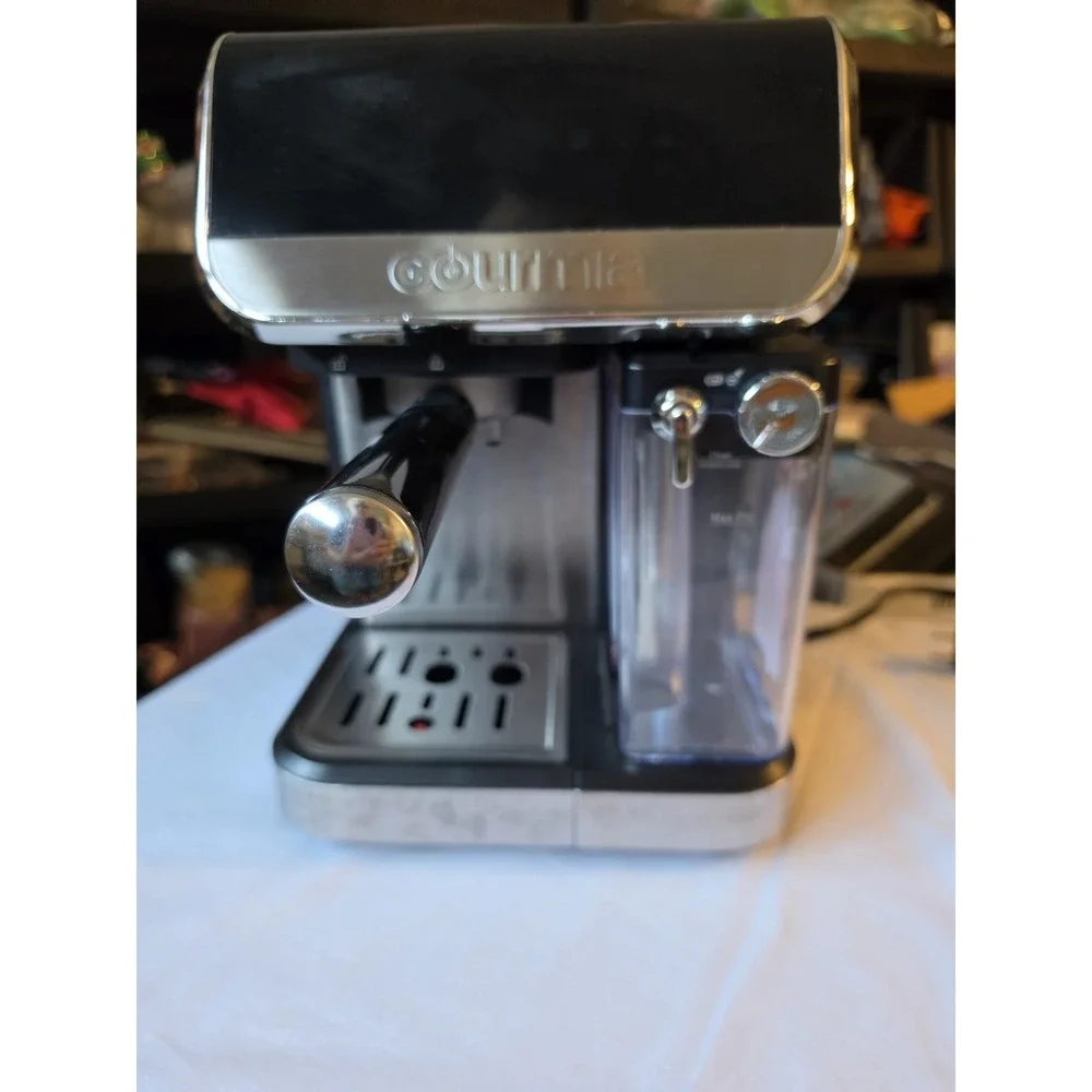 Gourmia GCM4230 8-In-1 One-Touch Automatic Frothing Coffee Maker